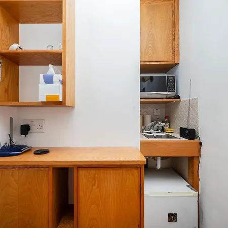Compact Apartment In Central Лондон Экстерьер фото